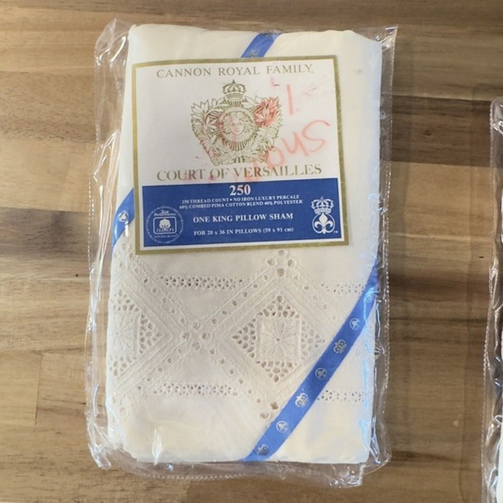 Court Of Versailles Cannon Royal KING Pillow Sham Ivory Embroidered New Old Stoc